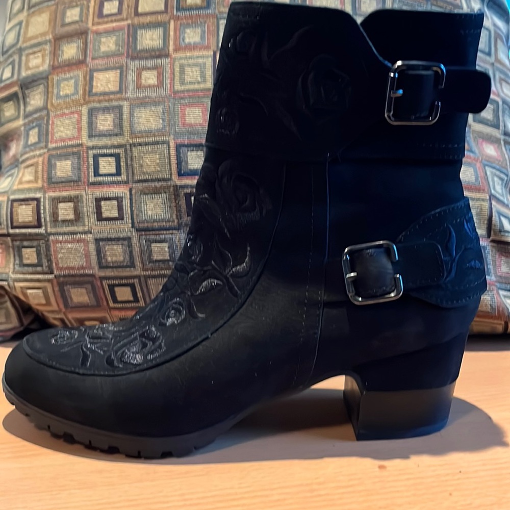 Jambu Fashion Boot